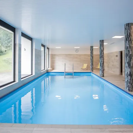Deluxe For 5 - Sauna & Pool - Free Parking