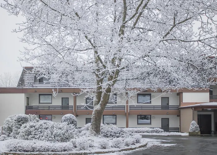 Deluxe For 5 - Sauna & Pool - Free Parking Apartment